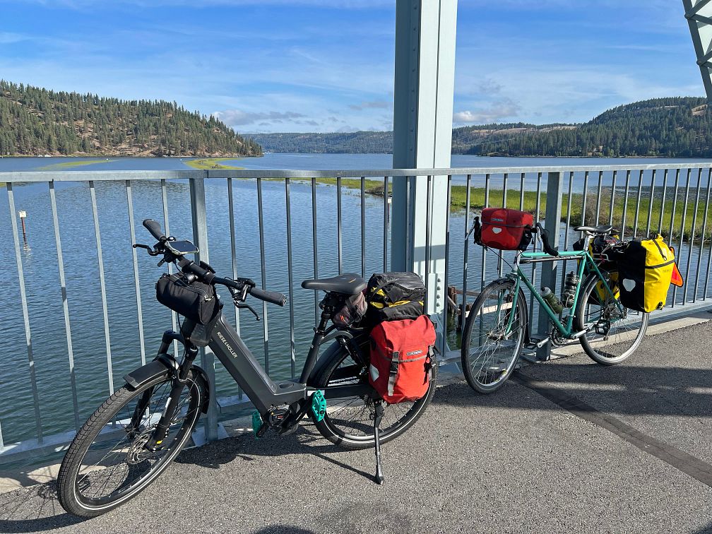 An ebike rider on our Idaho Trails inn to inn tour
